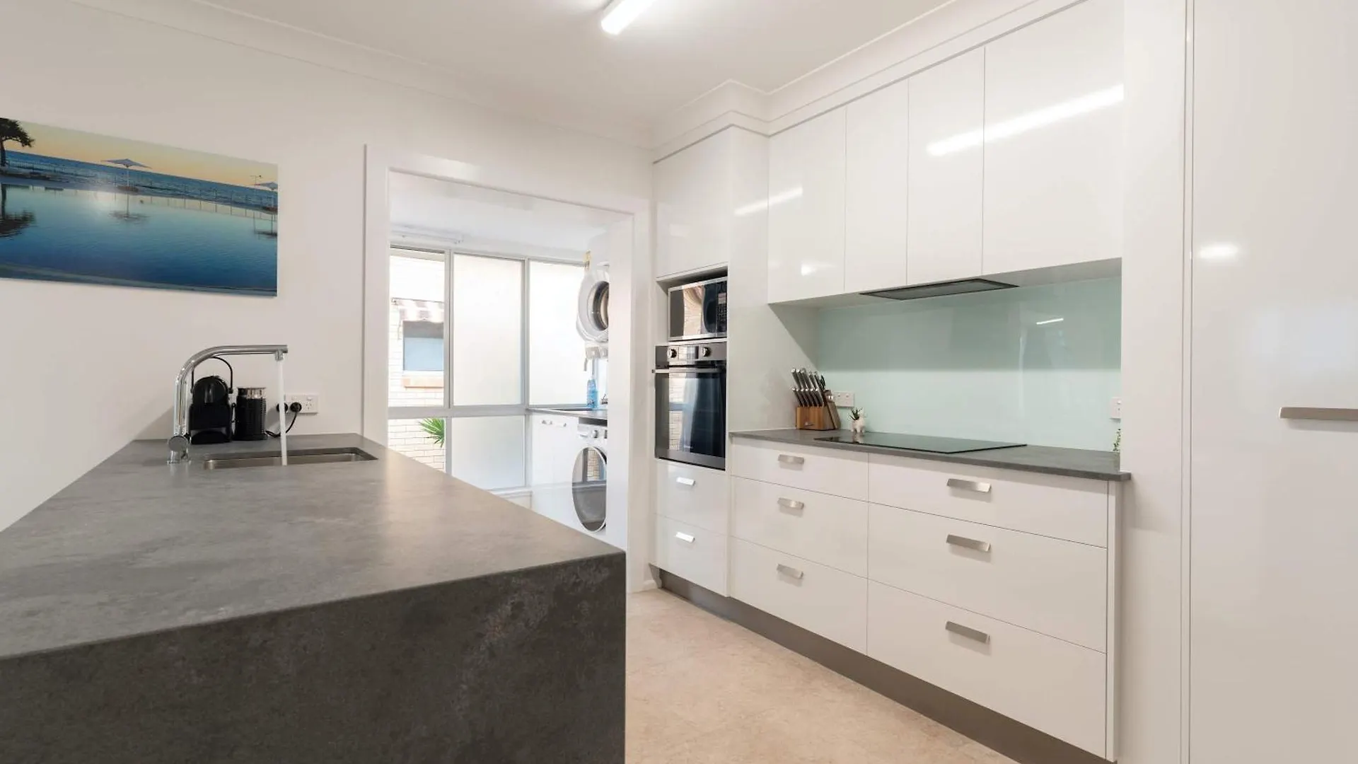 Lägenhet Moffat Beach Coastal Contemporary Unit A Caloundra Australien